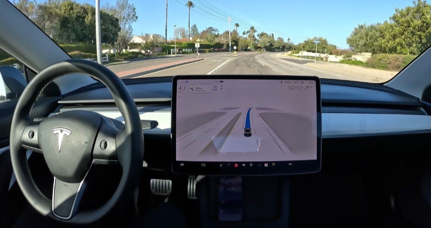 马斯克要求用户试驾必须体验FSD，或将提高FSD订阅率