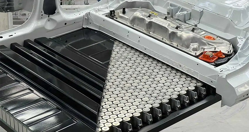 特斯拉专利曝光骚操作：竟让车主坐在4680电池上开车？