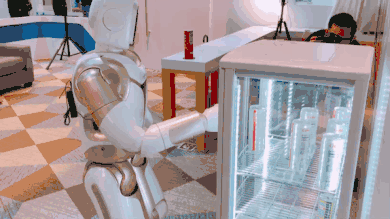 震撼！机器人春晚上踏歌起舞，揭秘优必选三登春晚的秘密