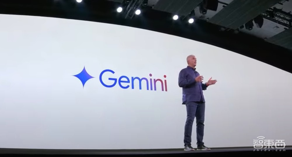 今晚,三星AI狠狠给了苹果一拳