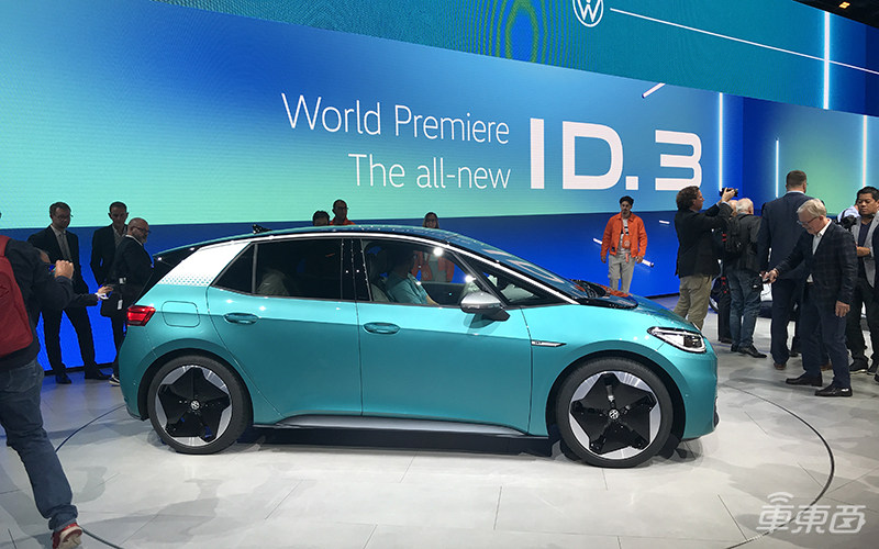 大众纯电神车ID.3全球首试!全新Logo和设计,这还是大众吗?