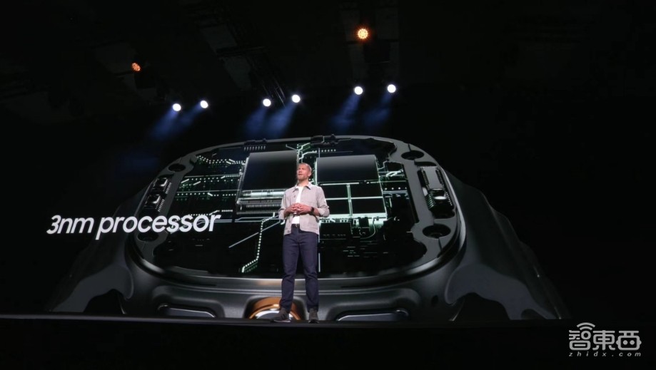 今晚,三星AI狠狠给了苹果一拳