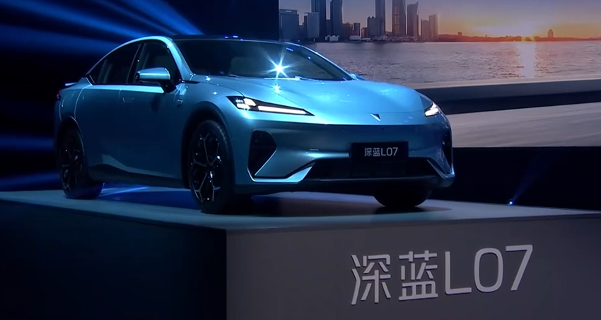 最便宜的“华为系”轿车开卖!搭载ADS SE,支持高速NOA与城区车道巡航辅助