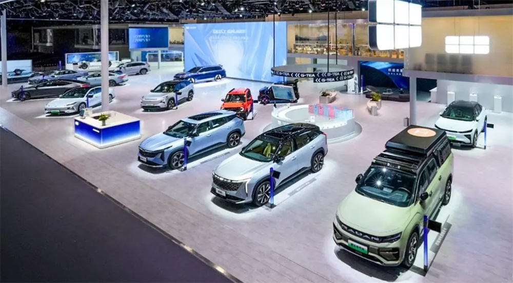 比亚迪赚走6成利润！6家新势力亏掉107亿，14大车企前三季度业绩锐评