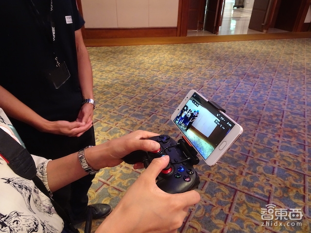 迷你无人机再添一名新玩家  昊翔推3299元轻风无人机