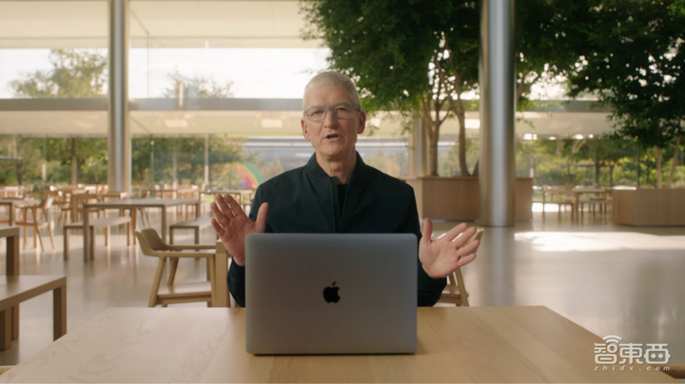 苹果Mac芯片完爆英特尔!新电脑三弹齐发,最长续航20小时