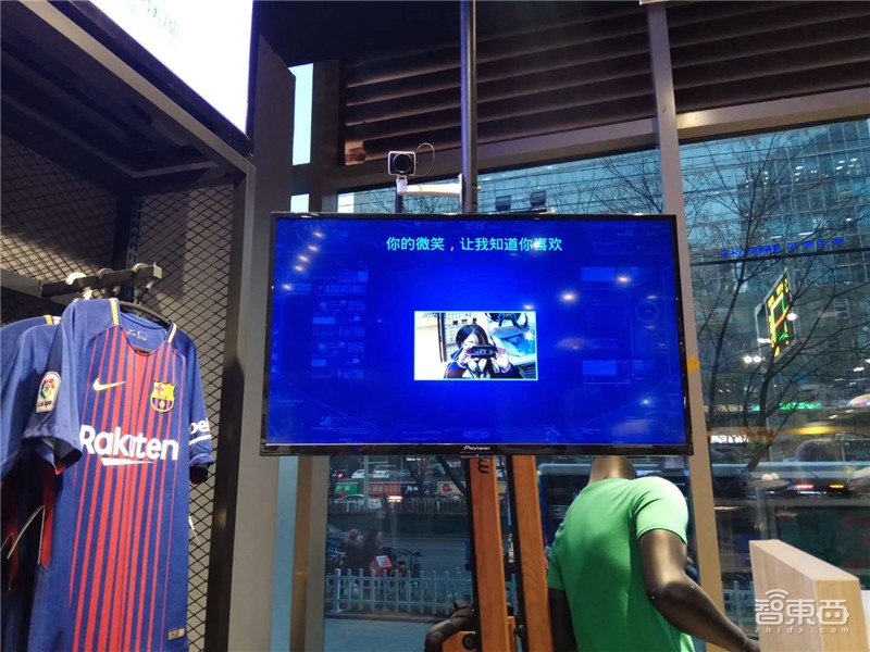 无人店实地调查!风口未起的2018,巨头门庭冷清,创企先驱阵亡