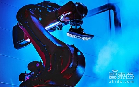 阿迪达斯开设第二座机器人工厂 专为小众需求定制