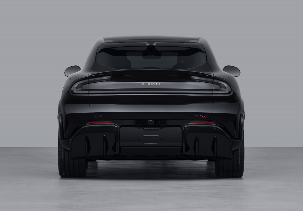 小米千匹马力新车亮相！问界M6双动力齐报，春节前最后一场工信部车展来了