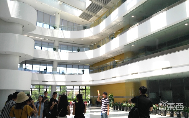 探秘百度阳泉云计算中心:8大机房模组、16万台服务器、20倍交付效率