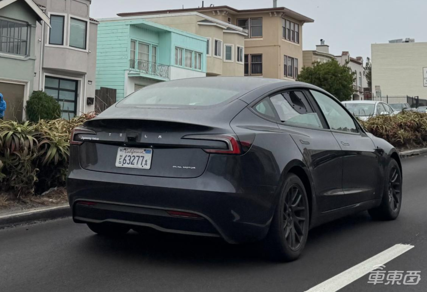 特斯拉Model 3测试车加州被拍!新增多个摄像头,或为Robotaxi测试