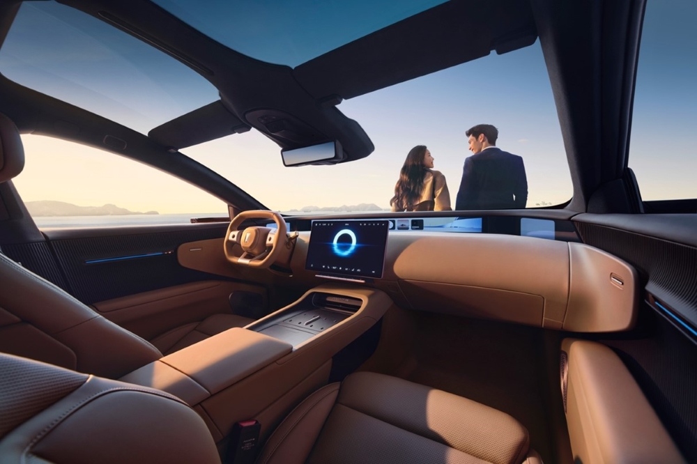 阿维塔12四激光版限时25.99万元开售！上车鸿蒙座舱5