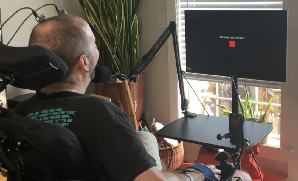 讓漸凍癥患者實(shí)時(shí)對(duì)話、“哼唱”旋律！美國(guó)高校腦機(jī)接口新進(jìn)展，延遲僅10ms