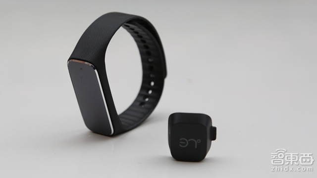 如影随形的健康顾问 – 37度智能手环