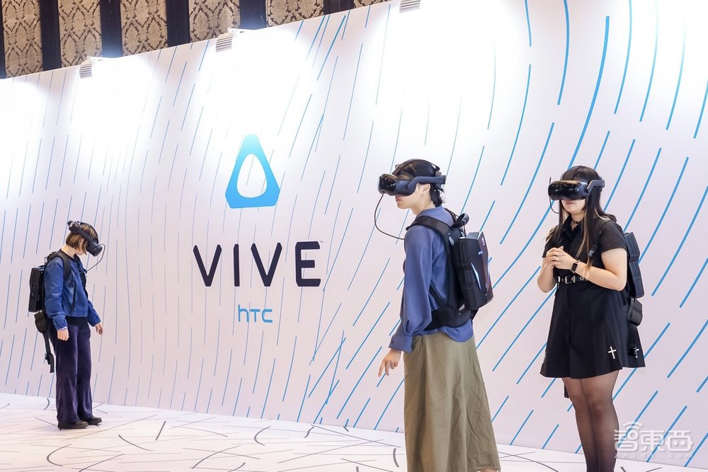 2023，HTC如何应对XR市场“寒冬”？对话HTC全球高级副总裁鲍永哲