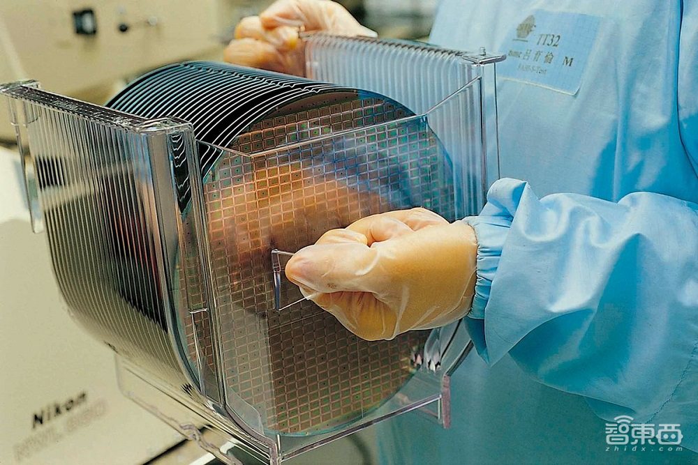 全球半导体看向台积电！各国掀起重振制造业狂潮