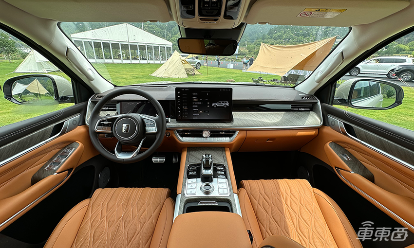 试驾坦克500插混版：越野和豪华全都有，普拉多最佳替代者？