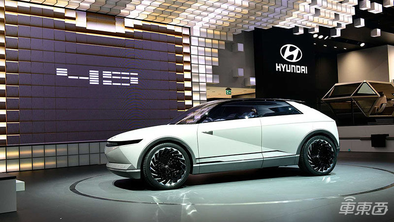 现代新款电动SUV谍照曝光 造型走复古风 或将于明年推出