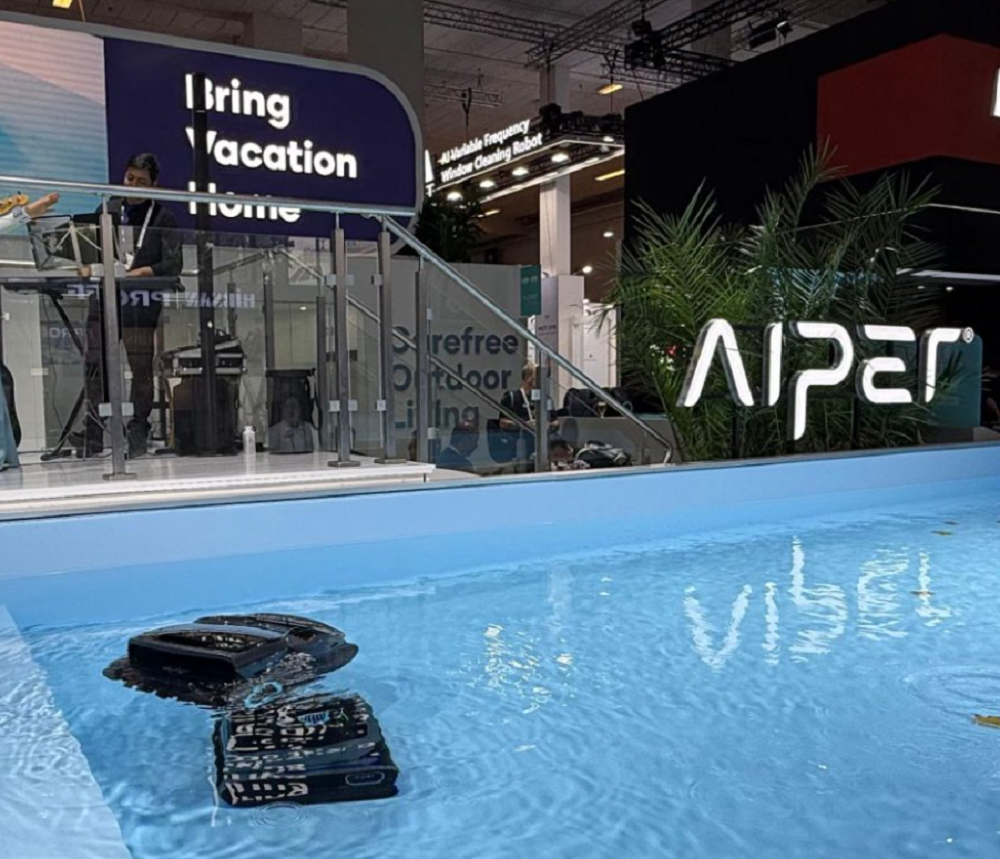 暴走IFA展会带来八大看点！宇树机器人表演秀翻老外，国产AI眼镜攻陷欧洲，“电动老头乐”也来了