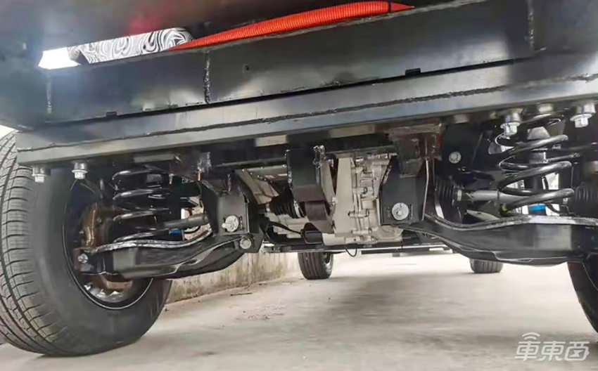 80万起!比亚迪最贵新车,卖得过奔驰大G路虎卫士吗?