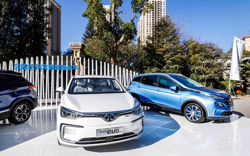 北汽新能源旗舰SUV上市 续航415公里17万起售