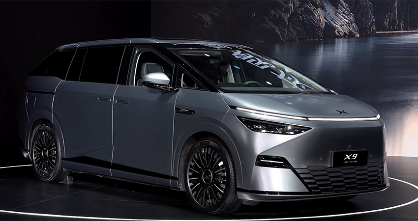 小鹏新款X9预售价39.98万起！全系标配图灵AI智驾，升级496项零部件