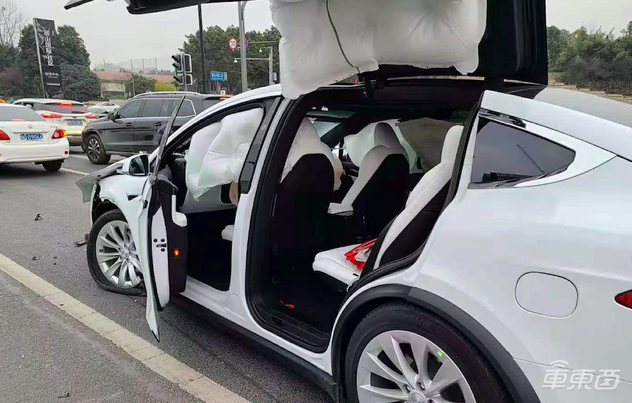 特斯拉“失控”罗生门，闹到全世界的悬案