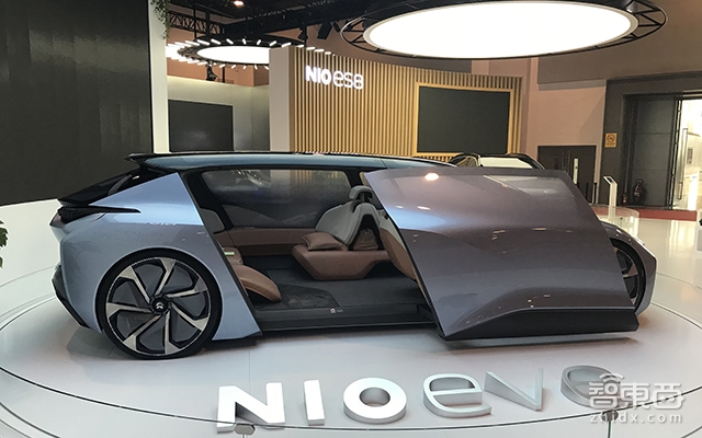 李斌遇上李书福 汽车圈半壁江山在杭州互怼!