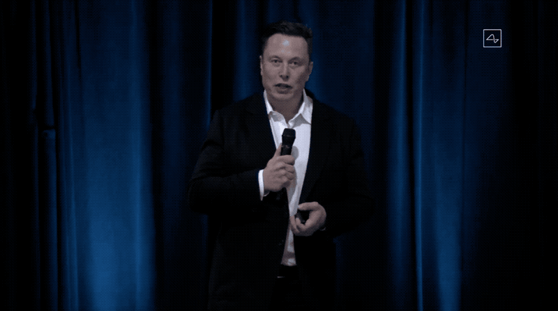 马斯克推脑机接口芯片！1小时安装睡觉时充电，植入活猪现场遛很快人体试验