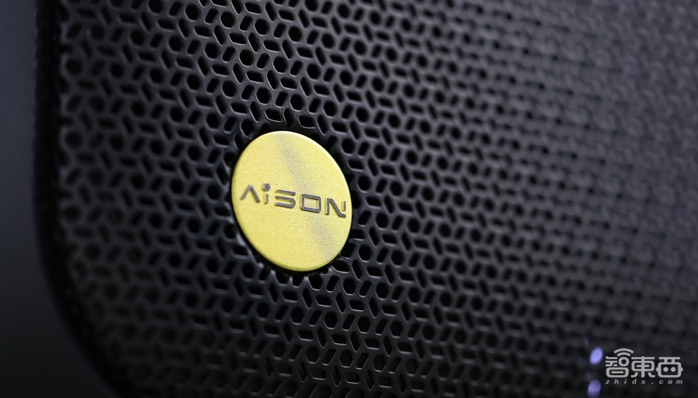 把KTV“装进”一台K歌音箱,一家创企搞定了整个行业都没做成的事