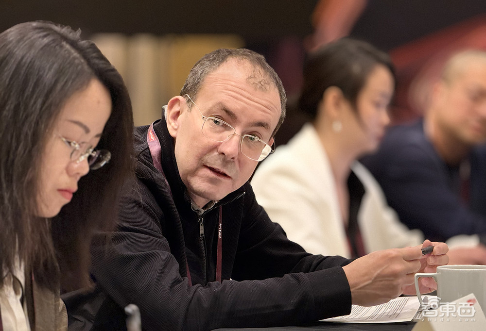 对话联想IDG总裁Luca Rossi：AI PC将掀起广泛的换机潮