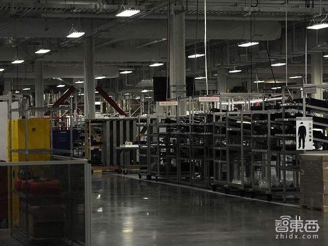 走进特斯拉Gigafactory电池工厂 马斯克的秘密武器