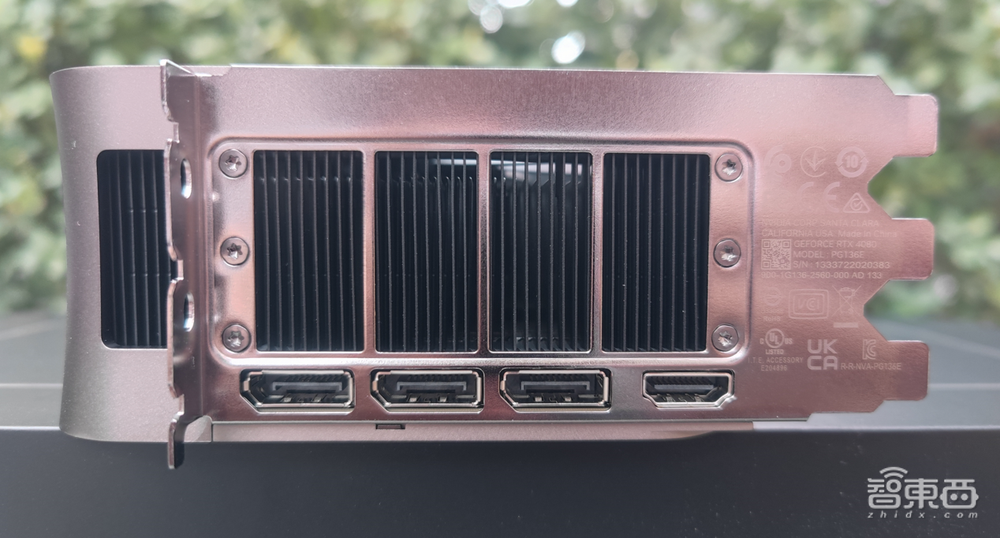 卡住万元显卡天花板!RTX 4080首发体验:4K游戏帧数飙升,温控亮了