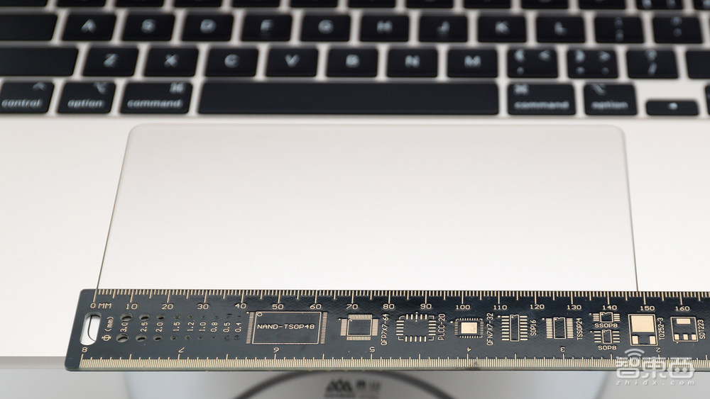 喬布斯沒想到的“大”升級(jí) 15英寸Macbook Air五“大”爽點(diǎn)