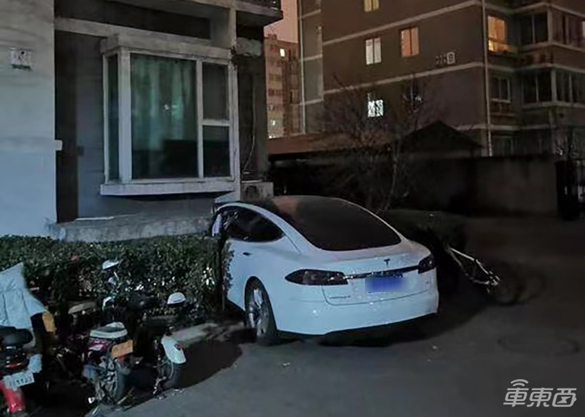 特斯拉“失控”罗生门，闹到全世界的悬案