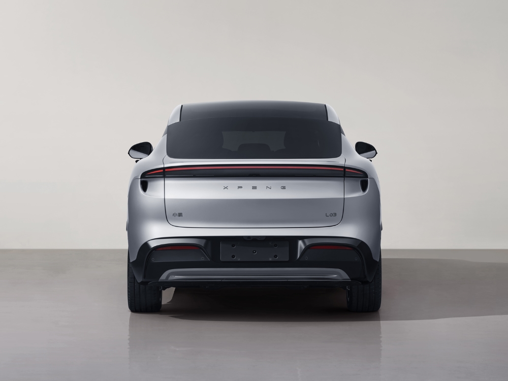 小米最便宜YU7来了!理想车型意外变阵,工信部抢在北京车展前亮新车