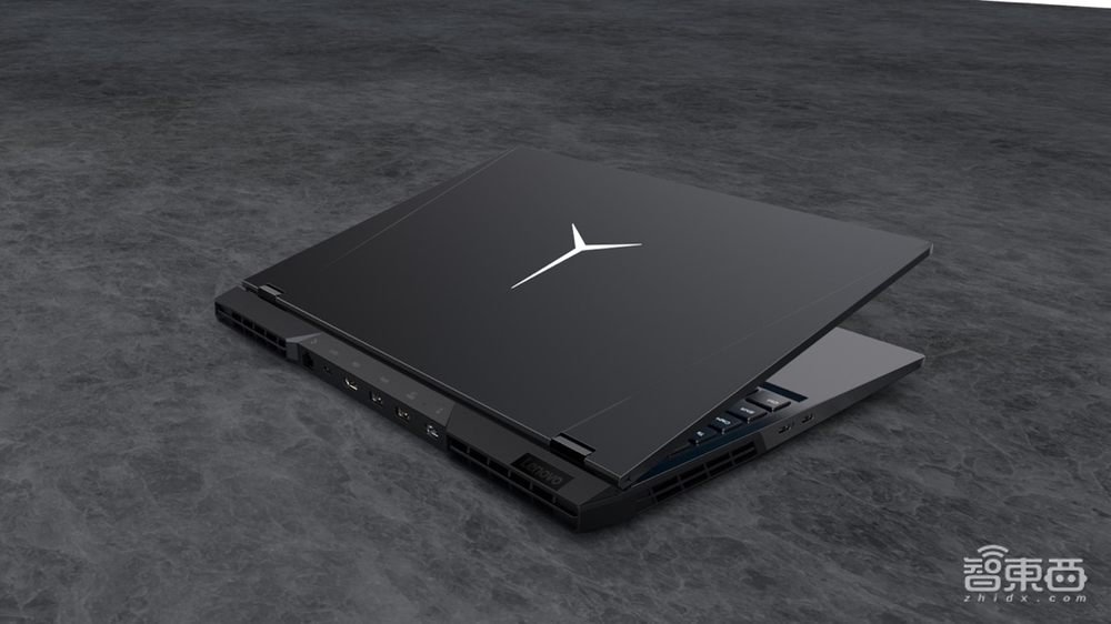 联想将PC级散热和“固态硬盘”塞进一部手机,还有平板PC多款重磅新品