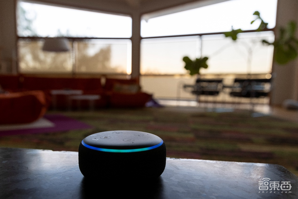 亚马逊语音助手Alexa学会模仿任何人说话，逝者声音可永久保存