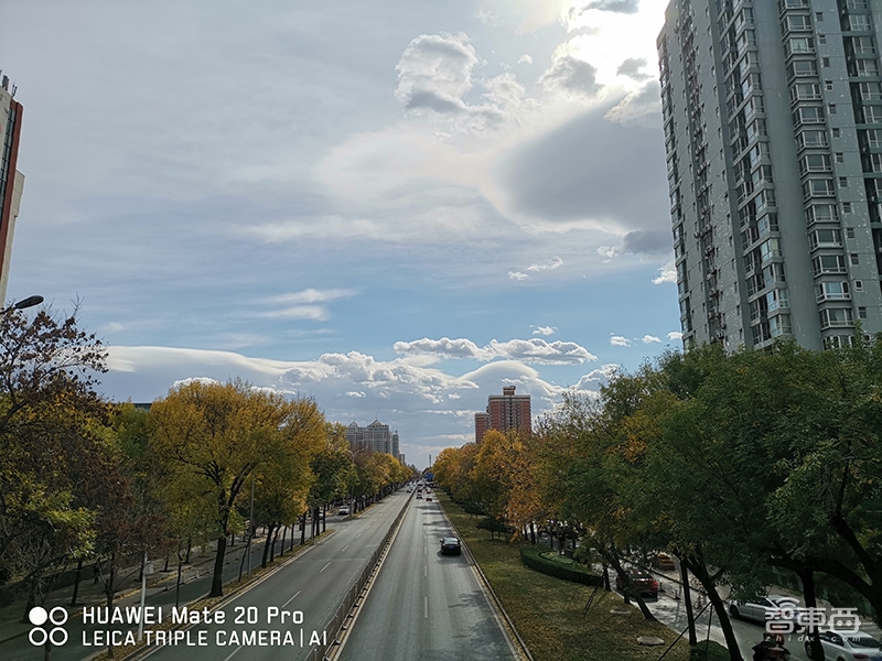 华为Mate 20 Pro上手：安卓最强机会带来哪些体验惊喜？