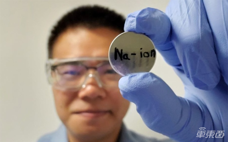 钠离子电池出炉!比三元锂更耐用,500次充放电不损耗容量