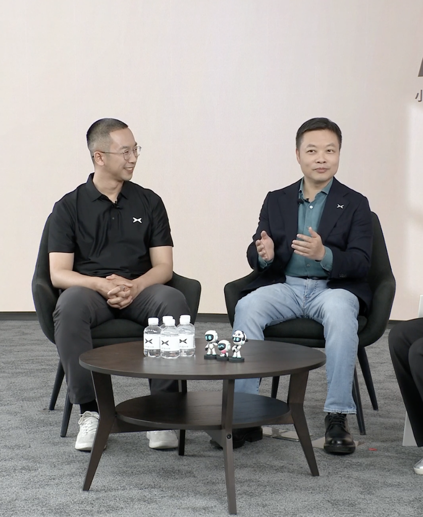 何小鹏：每个月花3亿豪赌第二代VLA，年底能力再提升10倍