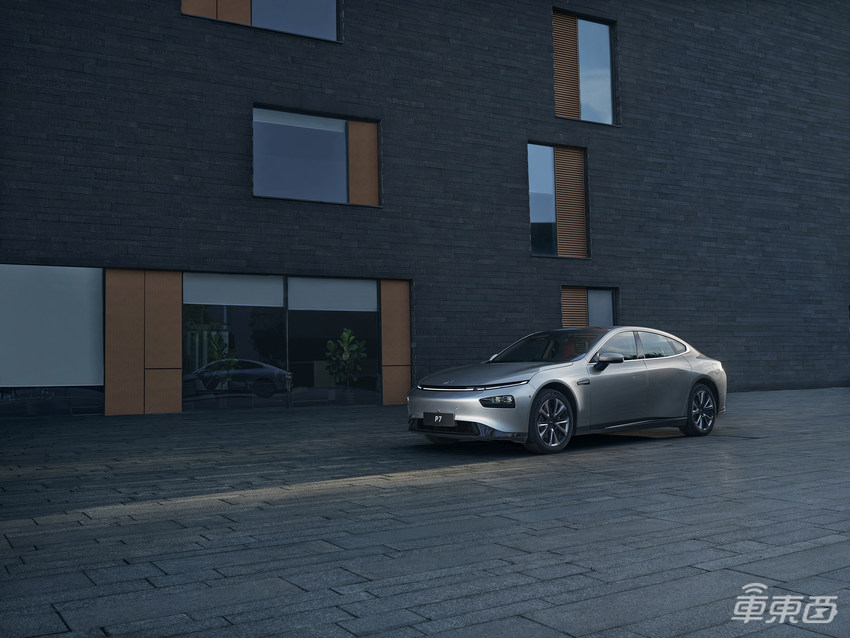 依旧能打！小鹏P7最高优惠2万元，更有多重专属福利