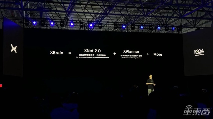 小鹏截胡理想先发MPV!首秀双足机器人、赛博飞行车…像极了特斯拉