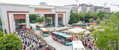从高考数学满分到AI辅助填志愿，国产大模型走到哪一步了？