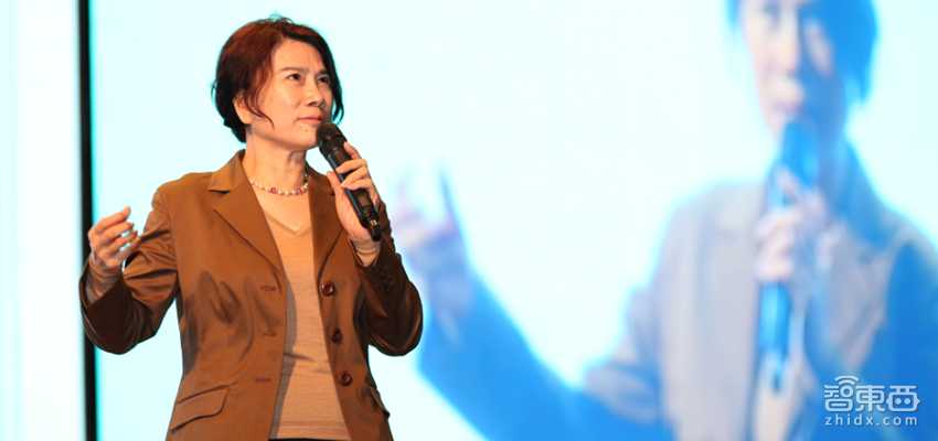 除了手机汽车 董大姐还“跨界”干了这些！