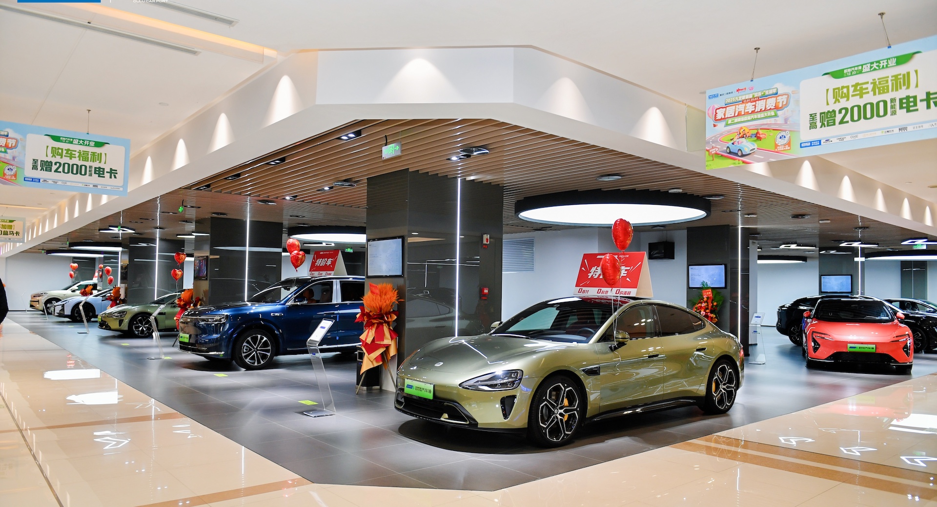 家居商场里卖汽车，红星美凯龙赌“车居一体”融合红利