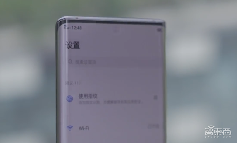 OPPO小米互掐，三星黄雀在后！一文看透屏下摄像头暗战