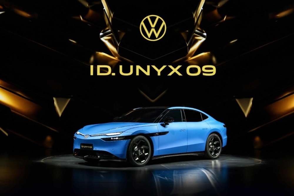 大众集团四车全球首秀！今年将推超20款新能源车型，发布“全域智能体AI”路线图