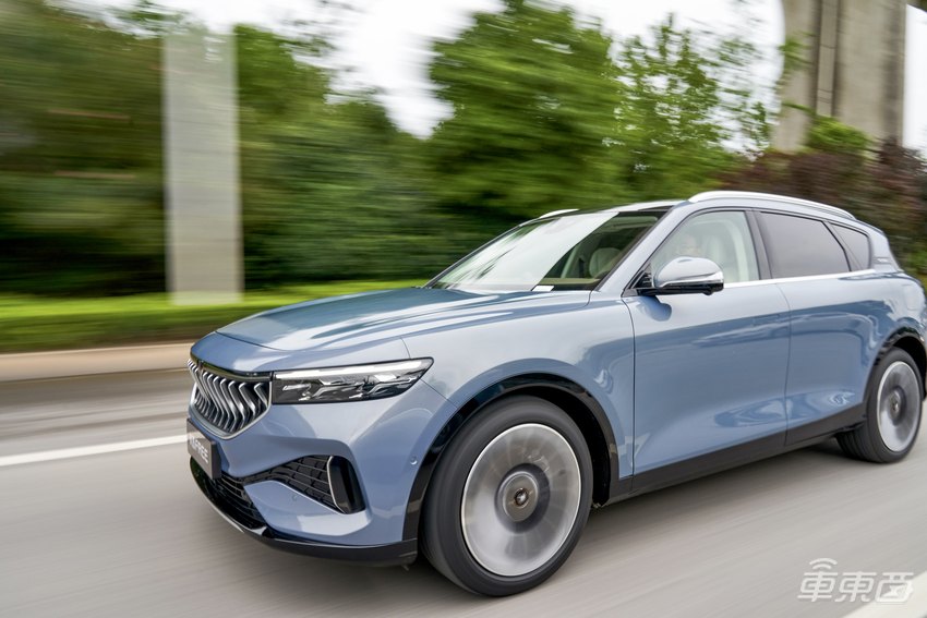 颜值爆炸动力强悍!30万买这台增程SUV不亏