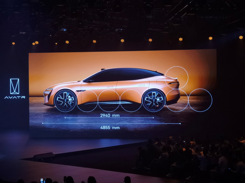 阿维塔06杀入20万以内！标配华为智驾，2027年冲击40万销量